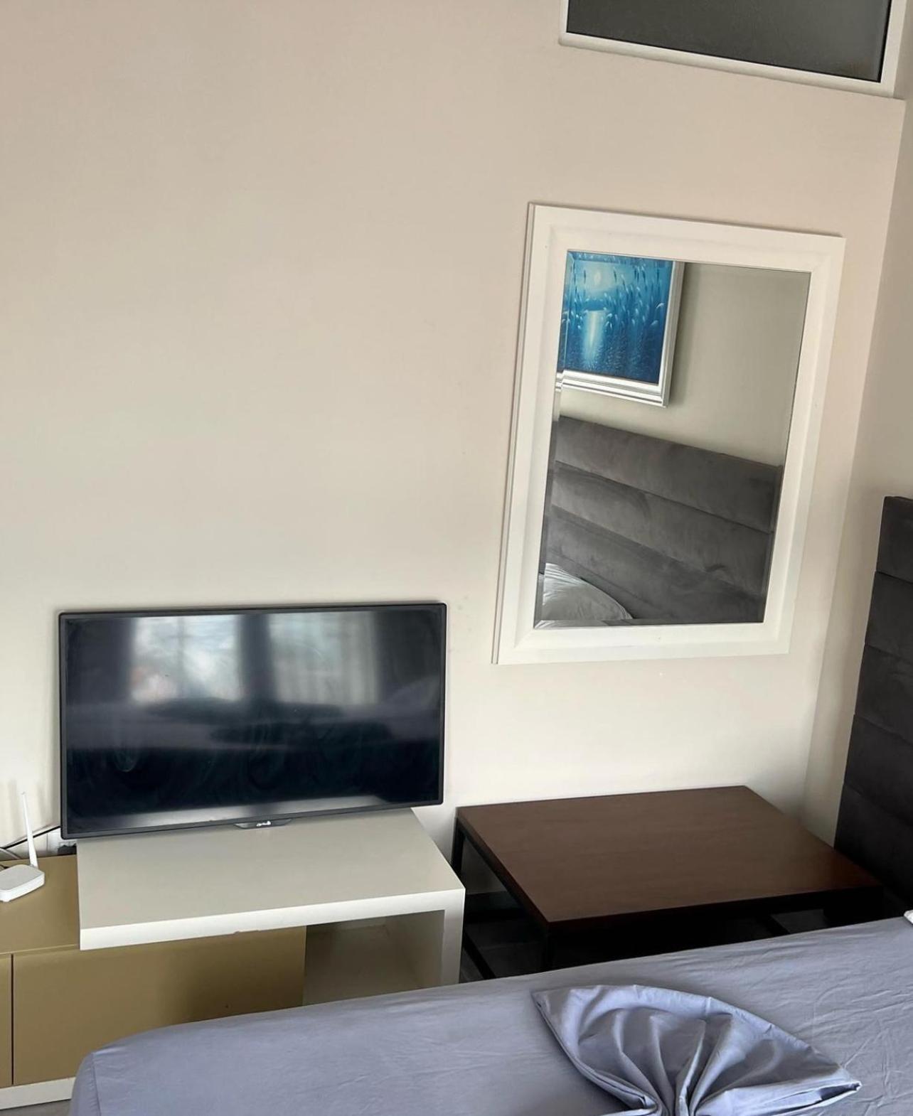 Studio Holidays Shengjin Bagian luar foto